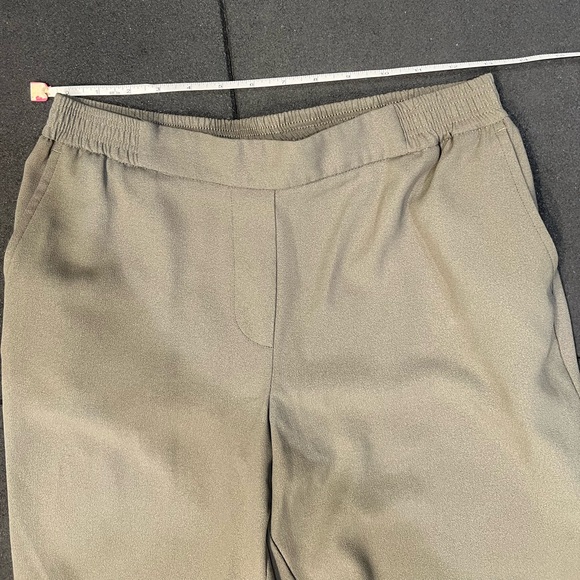 Anthropologie The Essential Crepe Pants in Moss - Picture 4 of 6